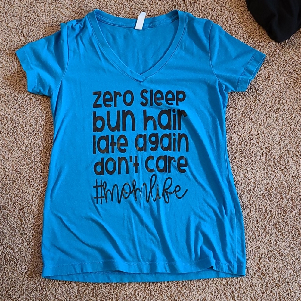 #Momlife shirt 👕